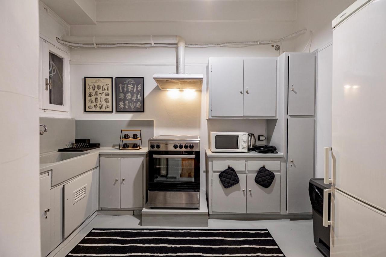 Cozy Apartment In Kolonaki Athens - Sleeps 5 Экстерьер фото
